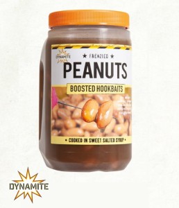 Orzeszki Ziemne w zalewie Dynamite Baits Frenzied Peanuts Boosted Hookbaits | 500ml