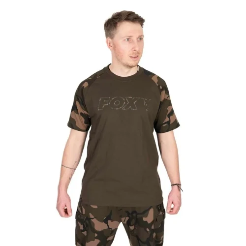 koszulka-fox-outline-t-shirt-khakicamo.webp