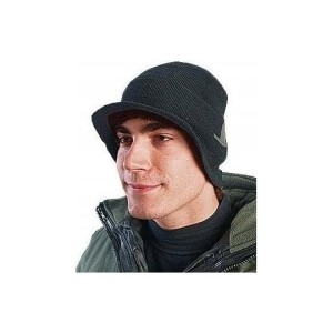CZAPKA ZIMOWA JAXON Z DASZKIEM UJ-FXL Z LOGO