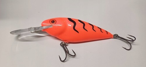 Dorado-INVADER-9cm-20g-OT-Plywajacy-4-5m-6-0m.jpg