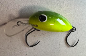 Wobler Hunter Yamato 3cm/2,6g wolnotonący 