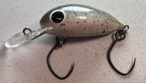 Wobler Hunter Yamato 3cm/2,6g wolnotonący   